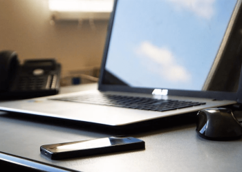 internet, pc e telefono personali per lavorare in smartworking- si può_