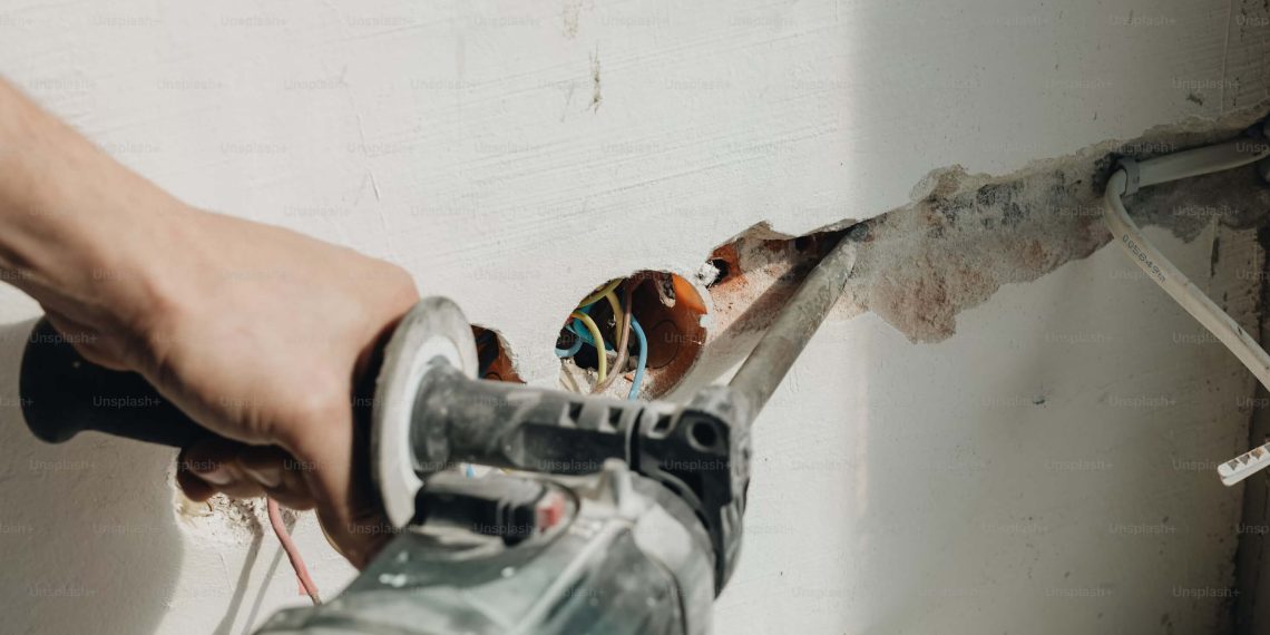 lavori-impianto-elettrico-casa (1)